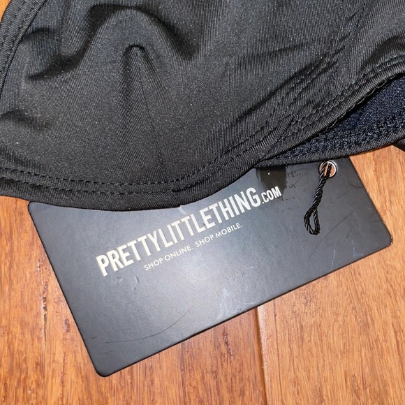 Brand new V cut Swim top ( PrettyLittleThing ) - Picture 2 of 2